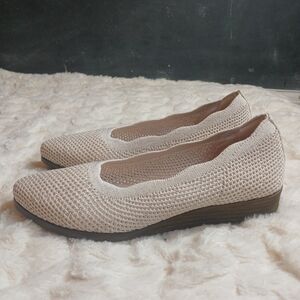 Skechers Womens Cleo Sawdust Real Living Slip On Wedge Heel Natural Size 8